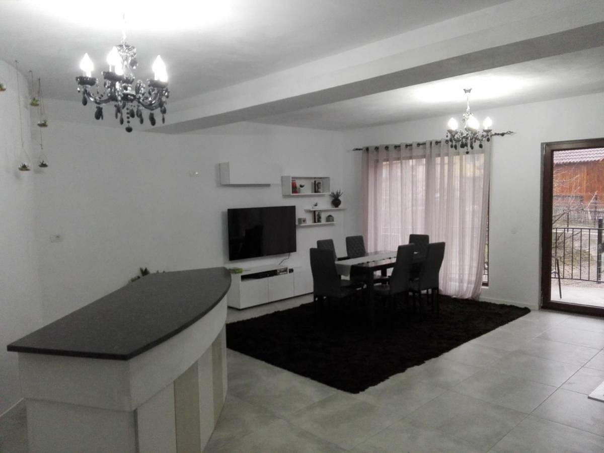 Pensiunea Timis בורסא